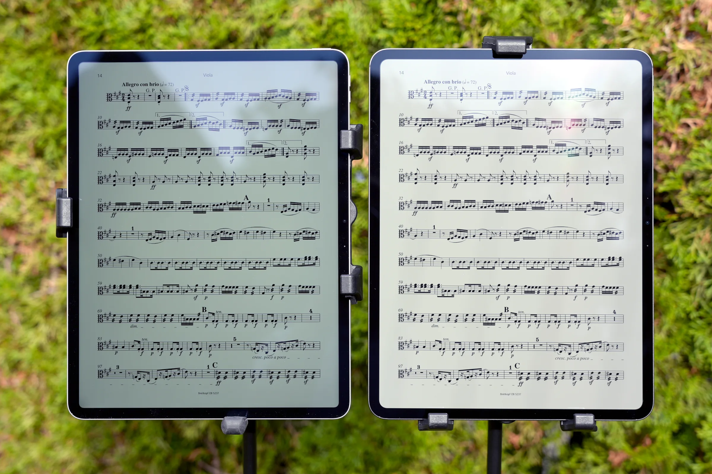 Apple iPad Air 13 vs iPad Pro 13 in full sun displaying sheet music